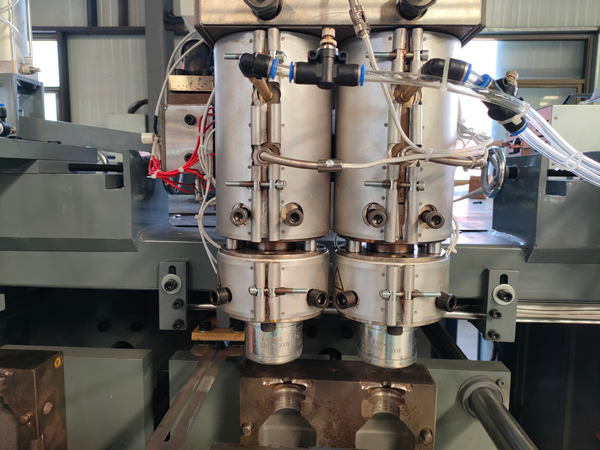 Key Factors Affecting Blow Molding Machine Production Speed